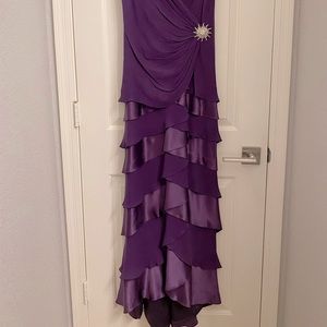 Tadashi Shoji long formal dress